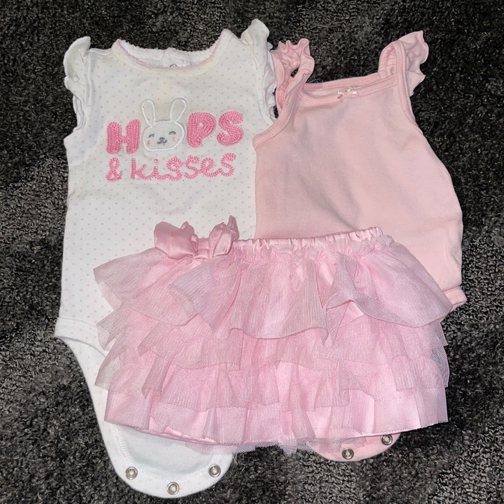 Carter’s Hoop & Kisses 3 piece bodysuit w/too too